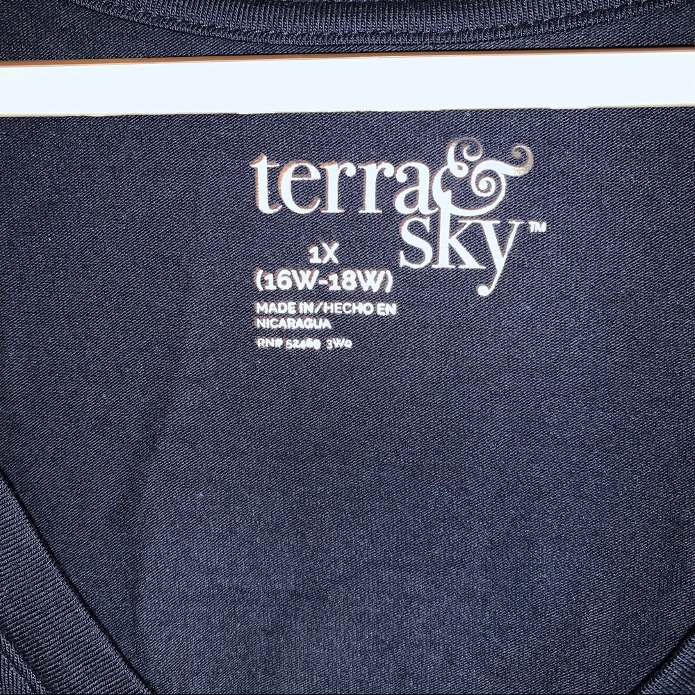 Terra & Sky 1X 16W 18W Blue V Neck Semi Fitted Tee - Picture 5 of 9